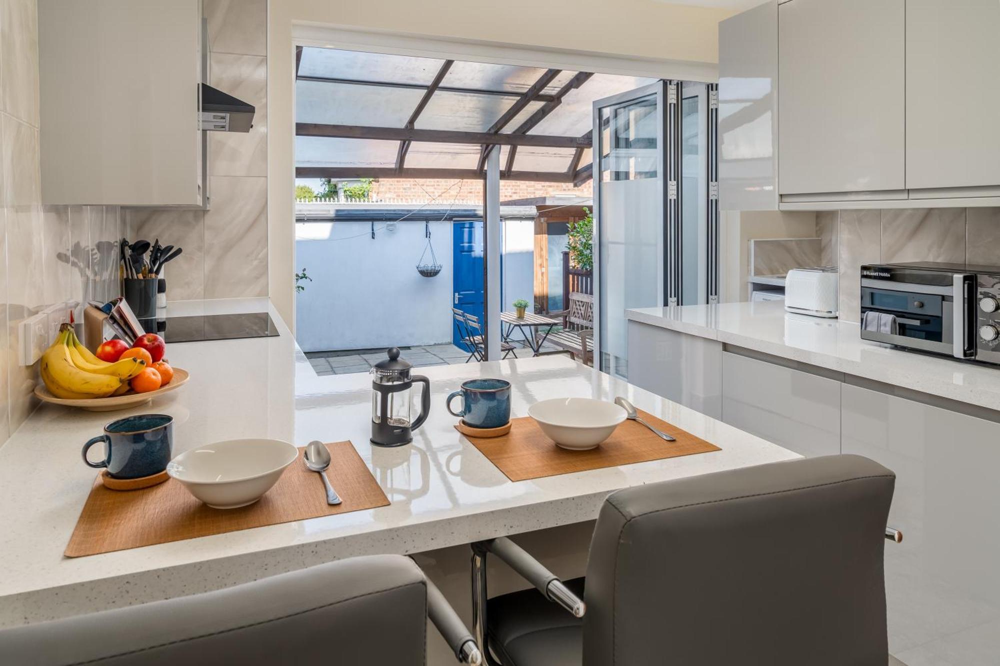 Homely And Stylish Apartment With A Garden In East Finchley ロンドン エクステリア 写真